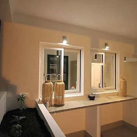 Do Mar Hostel